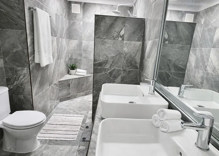 The Fairways Golf Del Sur * 圣米格尔德阿沃纳